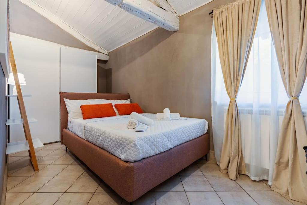 Appartamento I Tetti Rossi - City Center Pinerolo Ngoại thất bức ảnh